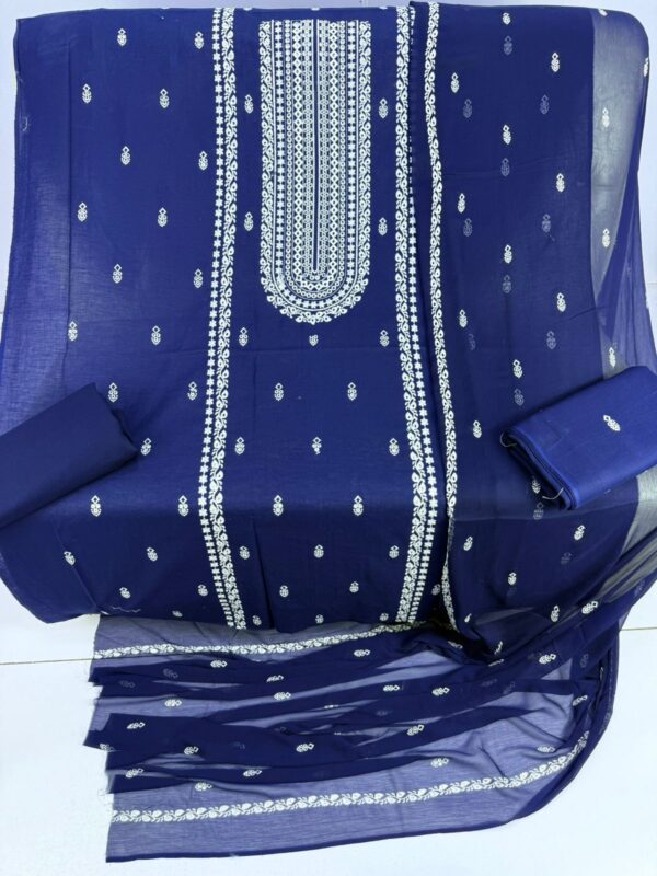 WhatsApp Image 2026-04-06 at 5.39.42 PM (1) Bareeze Lawn embroidered SE-17