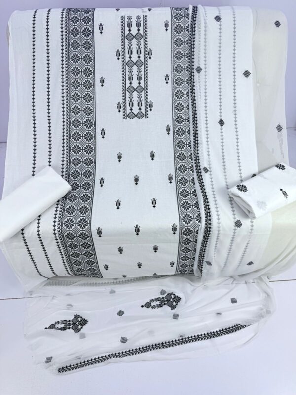 WhatsApp Image 2026-04-06 at 5.39.45 PM Bareeze Lawn embroidered SE-12