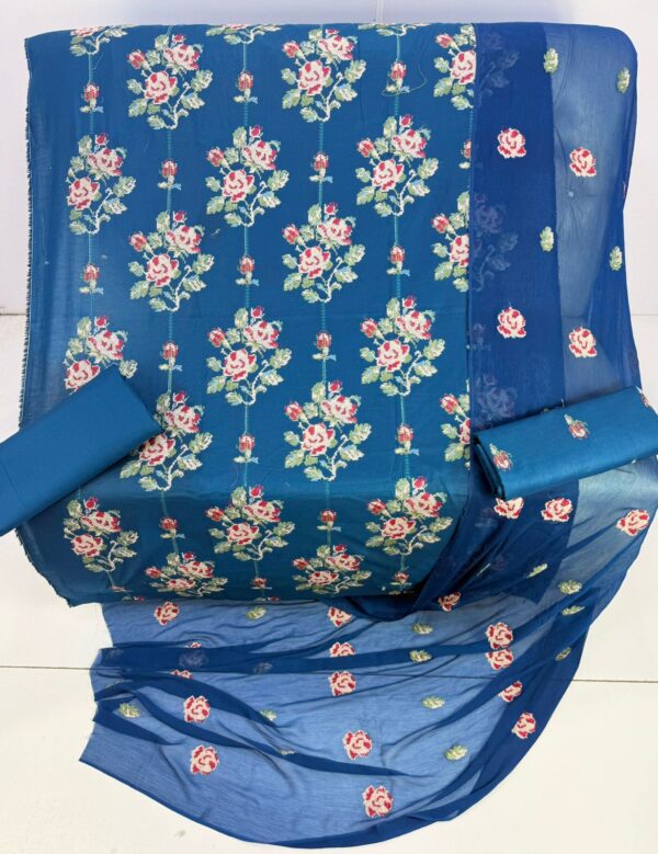 WhatsApp Image 2026-04-16 at 3.18.55 PM (3) Bareeze Lawn embroidered SE-24