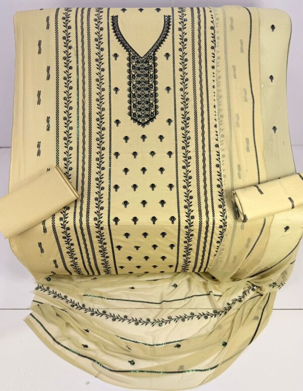 WhatsApp Image 2026-04-16 at 3.18.56 PM (12) Bareeze Lawn embroidered SE-32