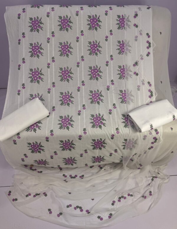 WhatsApp Image 2026-04-16 at 3.18.57 PM (5) Bareeze Lawn embroidered SE-37