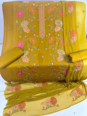 WhatsApp Image 2026-04-16 at 3.18.59 PM (4) Bareeze Lawn embroidered SE-46