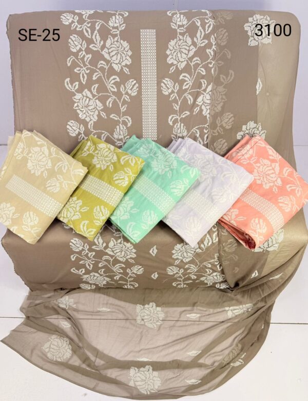 WhatsApp Image 2026-05-20 at 5.34.42 PM (1) Bareeze Lawn embroidered SE-25